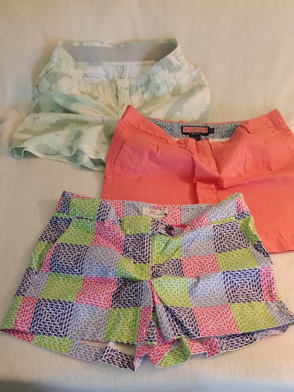 Vineyard Vines Patchwork Blocks Whales Under Armour Shorts Bundle Women's 2 Read